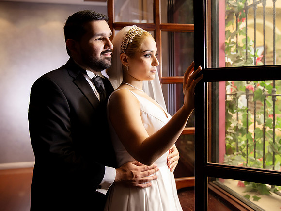 7052 #6037 MIRIAM TRISTAN (BODA)--