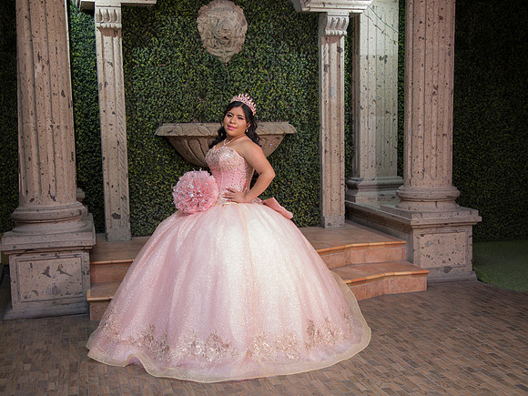 ELIZABETH HERNANDEZ #24607-1643
