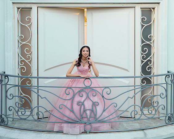 #16683 ELSA PATRICIA_T7_4341