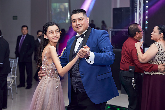 --IZZIE--_MH_9137