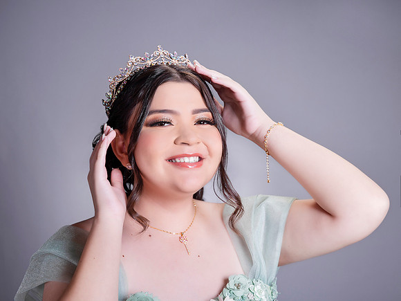 5476 #6004 ILIANA LOPEZ (XV)