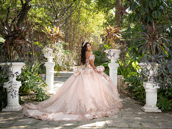 CINTHIA ELIZABETH #26525-6189