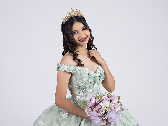 ERIKA MAYELA #27025-7339