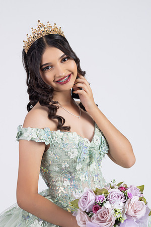 ERIKA MAYELA #27025-7340