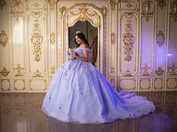 VALERIA OVALLE #25392-8335