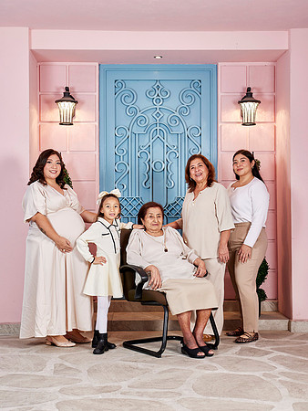28 -11- 2025-# ANGELA GALVAN(MATERNIDAD Y GPO.)MIG_IG_0075