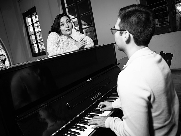 #3025 ESTRELLA MONSERRAT (PAREJA INFORMAL ROMANCE LOC. ESCUELA MÚSICA) BENJI _MG_4885