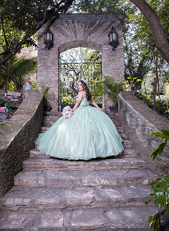 #26304 MARCELA RDZ (XV FORMAL SWEET LOC JUNCAL) BENJI _MG_4996