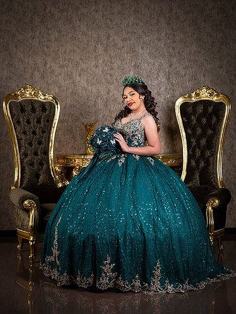 VERONICA FLORES #25812-1072