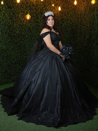 #26889 MARTHA RUTH (XV MORADO)-8204
