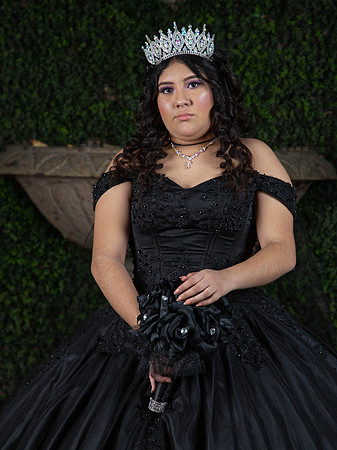 #26889 MARTHA RUTH (XV MORADO)-8244