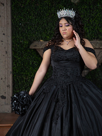 #26889 MARTHA RUTH (XV MORADO)-8247