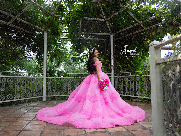 #2907 ANA VELIA-3512