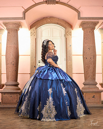 8X10 REYNA MARTINEZ #26519_BAM1750