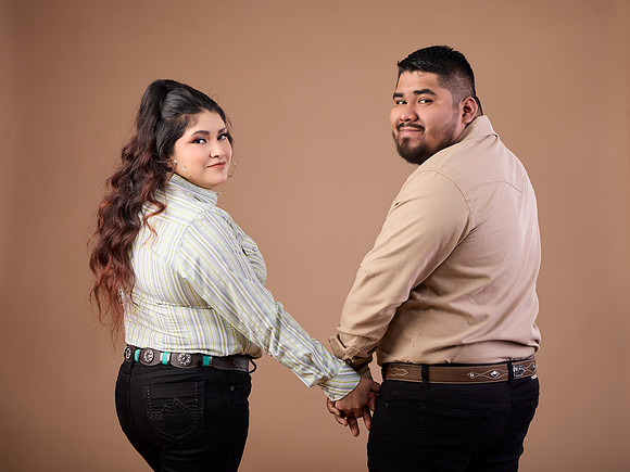 #26992 YULIANA REYES HERNANDEZ (PAREJA INFORMAL ESTUDIO) BENJI_BAM1028