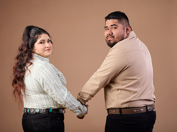 #26992 YULIANA REYES HERNANDEZ (PAREJA INFORMAL ESTUDIO) BENJI_BAM1031
