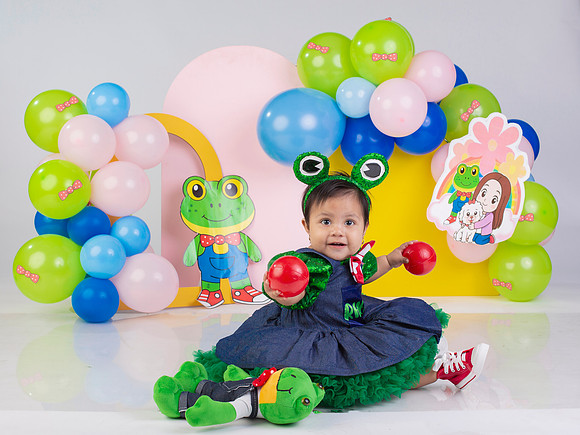 MIRIAM BERNAL (NIÑA)-7196