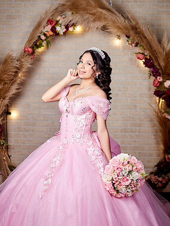 6x8 #27402 ELIZABETH GAMEZ 12