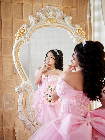 6x8 #27402 ELIZABETH GAMEZ 25