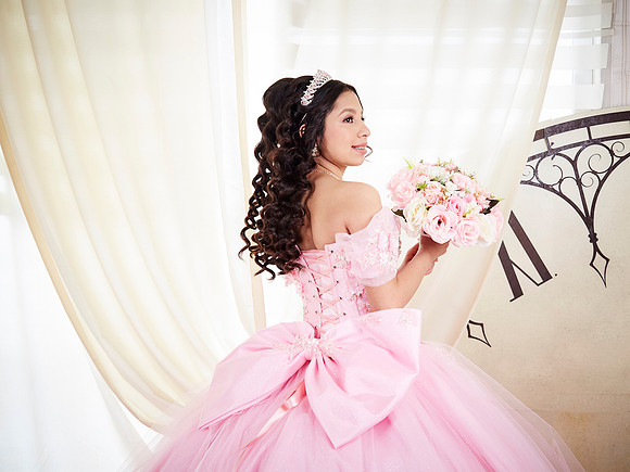 6x8 #27402 ELIZABETH GAMEZ 23