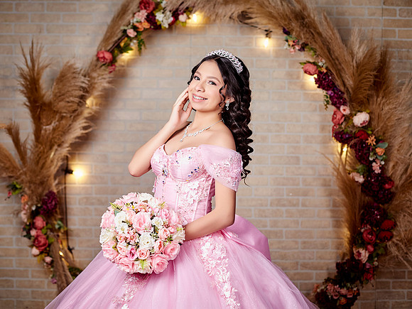 6x8 #27402 ELIZABETH GAMEZ 14