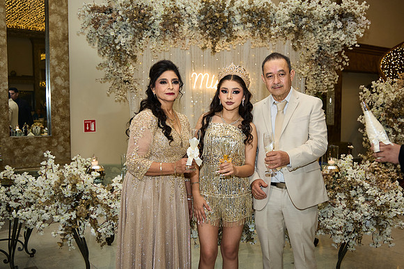 _MA_8950--Mariana--