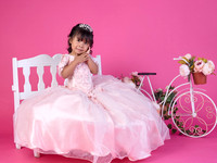 #27594CAROLINA CALINDO (NIÑA Y GRUPO) BENJI_AHV9802