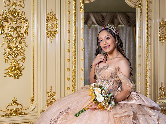 #27380 GABRIELA VARGAS_ED-4694