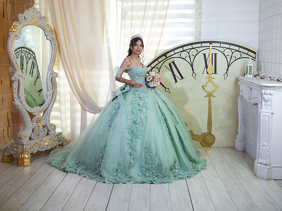 #2916 ANA BERTHA-9679