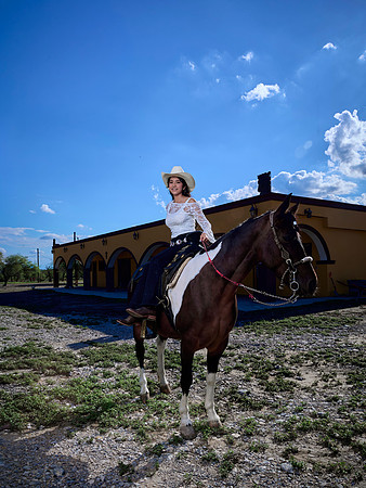 #27311 CRISTINA ZUÑIGA (CASUAL XV MAMULIQUE)_BAM0226