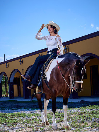 #27311 CRISTINA ZUÑIGA (CASUAL XV MAMULIQUE)_BAM0232