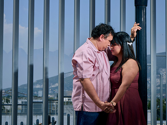 #27819 ROBERTO COVARRUBIAS (PAREJA CASUAL ESTUDIO) _BAM0600