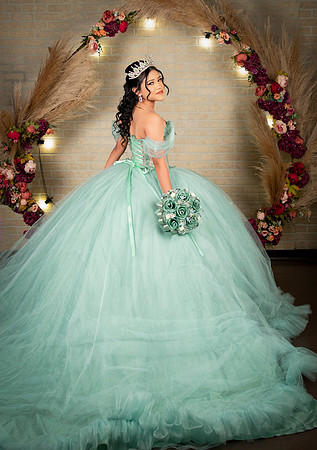 _P3A7051 6x8.5 #25867 STEPHANIE ALVARADO