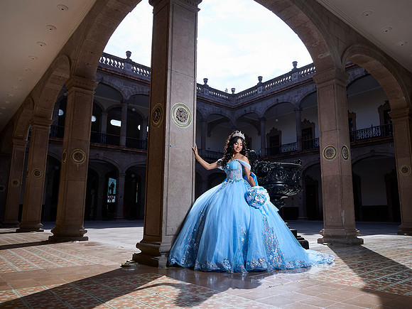 #27311 CRISTINA ZUÑIGA (XV FORMAL PALACIO)_BAM0920