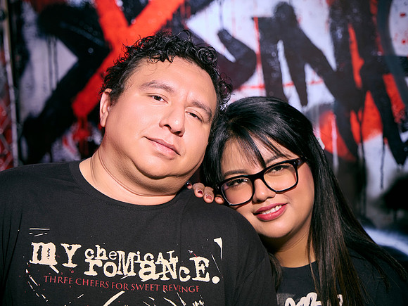 #27819 ROBERTO COVARRUBIAS (PAREJA CASUAL ESTUDIO) _BAM0450