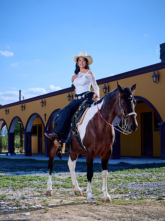 #27311 CRISTINA ZUÑIGA (CASUAL XV MAMULIQUE)_BAM0237