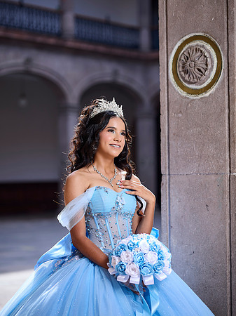 #27311 CRISTINA ZUÑIGA (XV FORMAL PALACIO)_BAM0936
