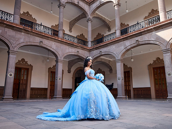#27311 CRISTINA ZUÑIGA (XV FORMAL PALACIO)_BAM0896