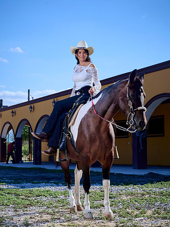 #27311 CRISTINA ZUÑIGA (CASUAL XV MAMULIQUE)_BAM0233