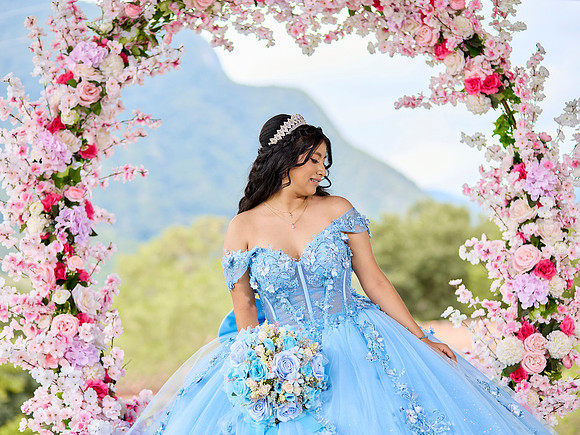6x8 #27739 ABIGAIL JIMENEZ_AVL6121