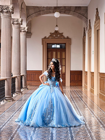 #27311 CRISTINA ZUÑIGA (XV FORMAL PALACIO)_BAM1032