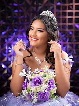 VALERIA OVALLE #25392-8318