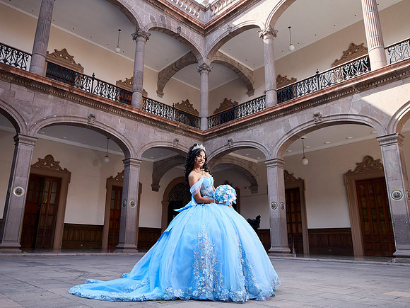 #27311 CRISTINA ZUÑIGA (XV FORMAL PALACIO)_BAM0898