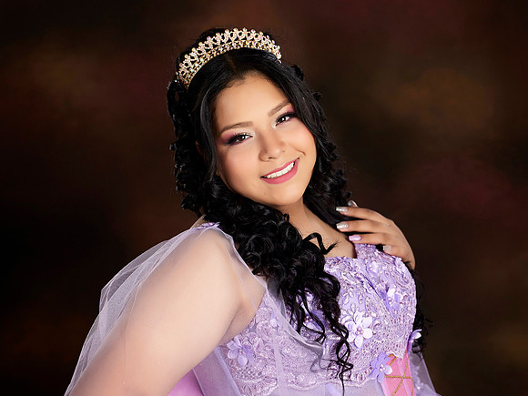 10-10-2026-#17027-CLAUDIA BELEM(XV)MIG_IG_5695