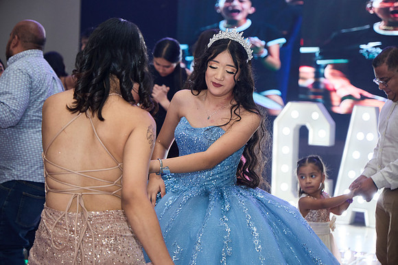 _HA_1181--CAMILA--