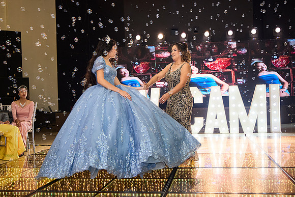 _HA_1062--CAMILA--