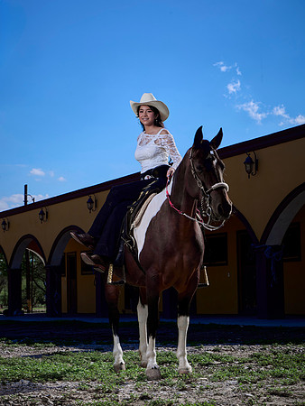 #27311 CRISTINA ZUÑIGA (CASUAL XV MAMULIQUE)_BAM0227