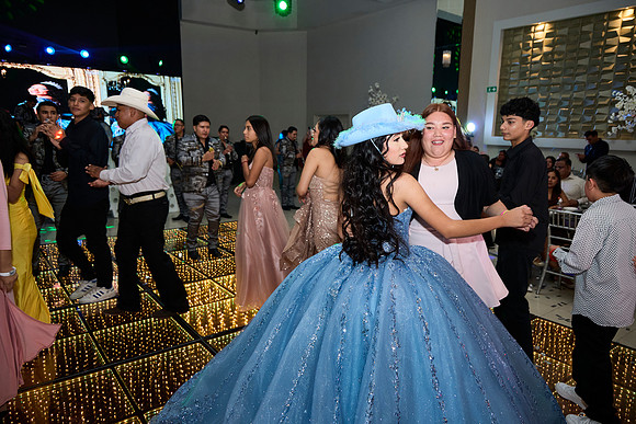 _HA_1364--CAMILA--