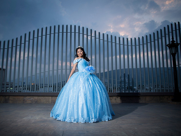 #25971 REYNA HDZ (XV) -8199