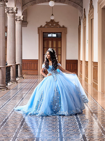 #27311 CRISTINA ZUÑIGA (XV FORMAL PALACIO)_BAM1033
